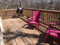 70's Park Side Cabin with Kayaks