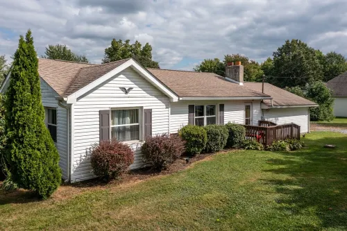 Cozy Volant Ranch With Lakeview