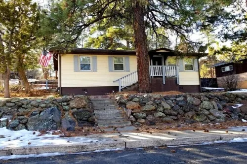 Hillside Cottage In The Pines With Great Views