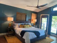 Unique home and 3 level bunkhouse.  Lake of the Ozarks. Accommodate 24 guests!