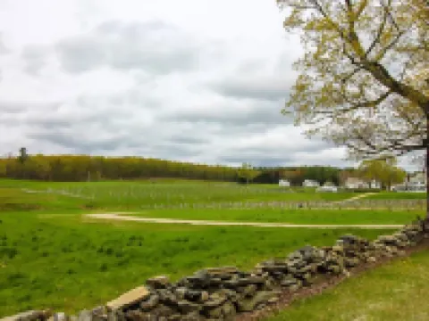 Great Ski or Summer Rental - 5 miles to Okemo/Ludlow, 25 Gorgeous Acres Hotels in Cavendish