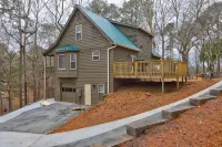Secluded living in Woodstock! Pets and Long stays OK! Sleeps 12+