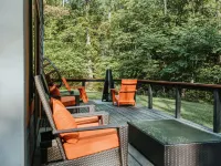 Enjoy the peace & quiet of beautiful Nashville, Indiana. Hotels in Brown County