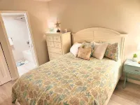 <:><Oceanfront Condo• Pool • 190 Summer Deal! Steps to Flagler Shops & Dining. Hotels near Disappearing Island