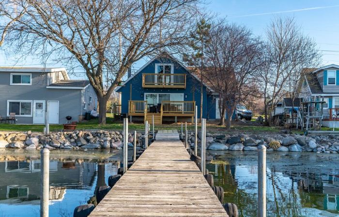 Madison Lakefront Oasis in the Heart of Madison - Central, Minutes to Downtown!