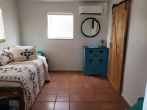 Close to Town~Mountain Views~ and Wineries~2 Bed/1Bath