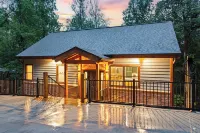 Lux Home, Hot Tub, Firepit, Game & Movie Rooms, Boone-12Min