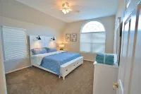 Chic Ocean Grove Vacation Home with Playroom - Perfect Getaway! Pet-Friendly! Hotel in zona Historical Society of Ocean Grove