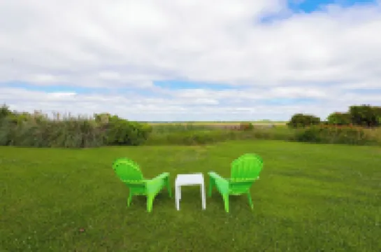 Amazing Coastal Views/Beach 3 Min/Fully Stocked, Family Friendly, Fun, Games!