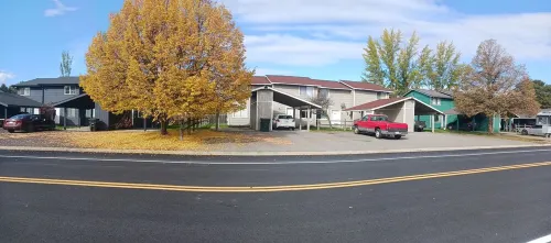 Family run Cozy Comfortable Condo Central to everything