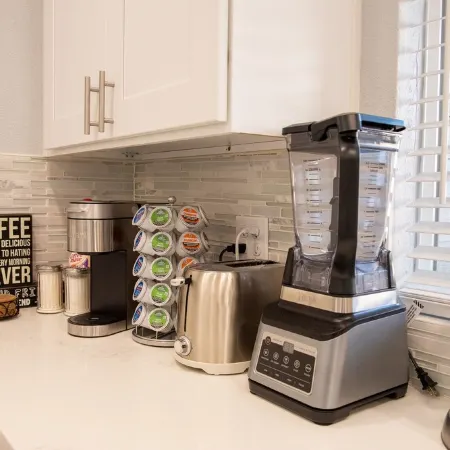 Book it and Love it! HGTV Looking Home