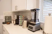 Book it and Love it! HGTV Looking Home