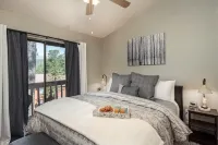 Gertie’s Getaway 3BD 2.5 Bath  Family Friendly  Couples Weekend