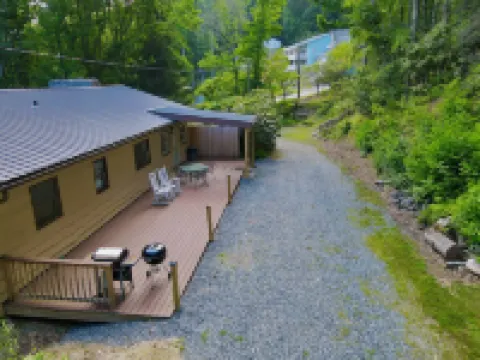 Boone/Banner Elk 3 Bedroom Pet Friendly Mountain Home