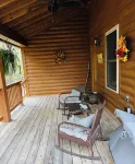 Summer, in a Ouachita Mt Cabin, Close to Lake  Crystal Digging, Hiking, Biking Hotels in Center Township