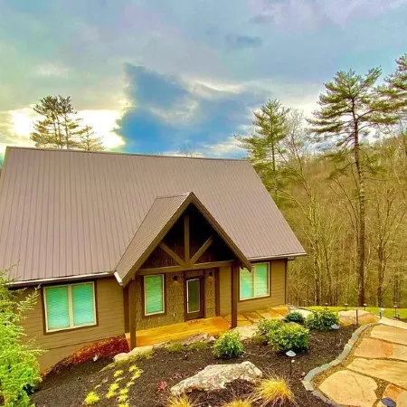 Luxe Contemporary Cabin - Pool, hot tub, game room