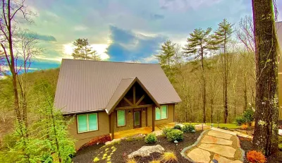 Luxe Contemporary Cabin - Pool, hot tub, game room Hotels near Cherokee Trading Post