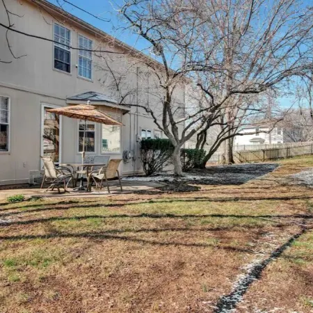 Entire 3-level, 3 BRM home w/King/Queen/Twin beds