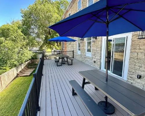 Riverview Villa - Hot Tub - Beach - River Views Hotels in Bellevue