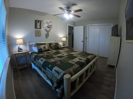 Cozy Bear Lodge on top of Casey's Mountain! - Great Location!!