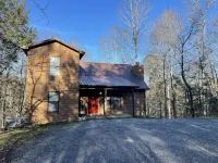 Mountain Deer Pass- A rustic mountain retreat on the Peacful Side of the Smokies