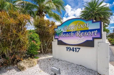 Upscale 3 BR Condo w/Pool and Fabulous Location!