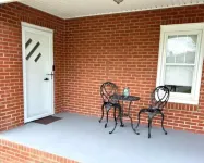 Annie's Abode - Downtown LC