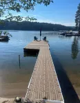 Waterfront Cabin~Private Beach with Dock~Kayaks~Lakeside Deck~Great Fishing!!