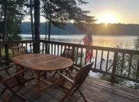 Waterfront Cabin~Private Beach with Dock~Kayaks~Lakeside Deck~Great Fishing!!
