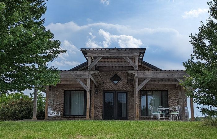 A Romantic Getaway on the Bourbon Trail