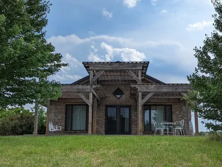 A Romantic Getaway on the Bourbon Trail