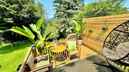 4-bdr house Boalsburg with AC, WiFi, Sauna and Bar 10 min from Beaver Stadium!