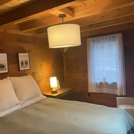 Vermont Chalet Near Beautiful Mount Snow and the Quaint Town of Wilmington