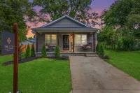 Hot Tub/Playground/12 min to Horse Park/30min Ark