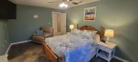 Fins Up - 3/2 Pet Friendly Pool Home Sunny SW Florida