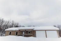 Family Friendly Forest Cabin - Pictured Rocks, Waterfalls, Orv/Snowmobile Trails