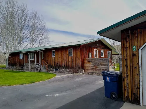 Yellowstone River Retreat in Big Timber, Montana!! A few minutes from Downtown.