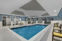 Homewood Suites by Hilton London Ontario - 수영장