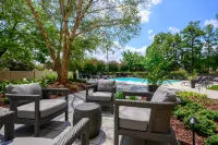 DoubleTree by Hilton Raleigh Midtown Hotel a Wake County