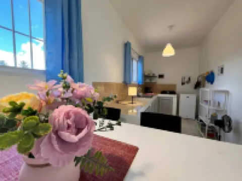 Secure 2-pers apartment close to the beach