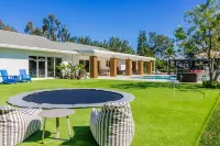 Villa Tation/8BR/Pool HotTub Sauna Basket/Pickle Hotels in Plantation