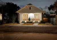 Charming 4-bedroom house with WiFi and AC close to French Quarter