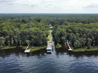 Santa Fe Lake Front with Canal for your Boat Hotels in Bradford County