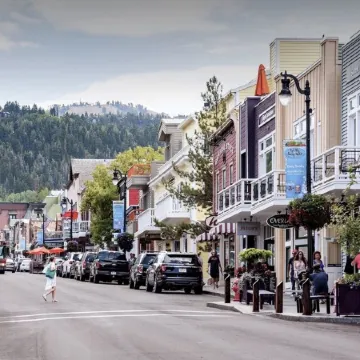 Location Location! Steps to Town Lift! Clean! Deer Valley & PC! Very Walkable!