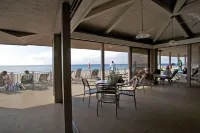 G110 - Ground floor, close to ocean and all amenities, great view