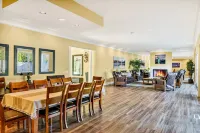 Unique Sandpoint Property with Hot Tub Near Schweitzer Mountain!