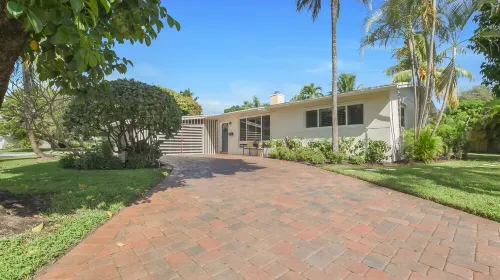 Heart of NPB: Your Perfect Home Away from Home!