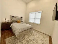 One block to Moab shops and restaurants closest condos to downtown