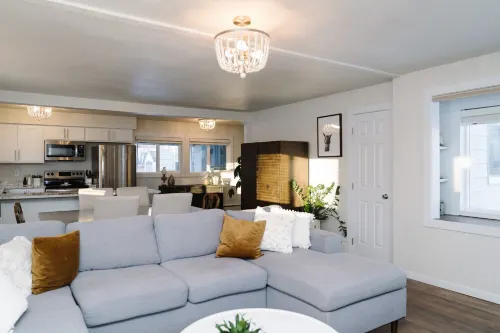 Beautifully updated 2-bed, 1-bath home in downtown Cody. Sleeps 5!