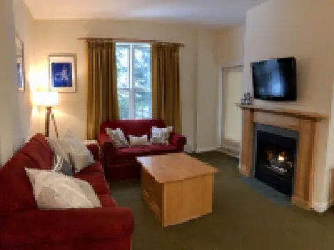 Stratton 1 Bedroom Long Trail Condo, Walk to Village and Lifts Hotels in Stratton Mountain